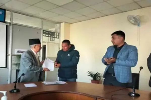 Representatives of affected Indigenous Peoples met the head of the NHRC for mediation on the issues of ADB financed power projects.